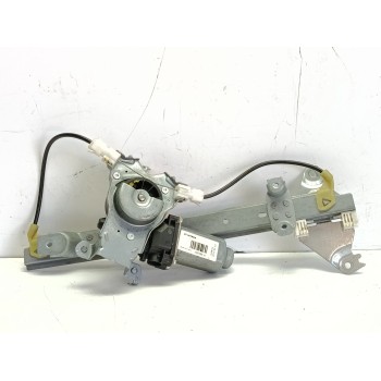ELEVALUNAS TRASERO DERECHO 82700EY10A 