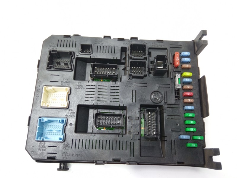 Recambio de caja reles / fusibles para citroën c4 berlina collection referencia OEM IAM 9661940480  