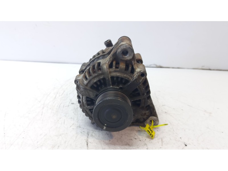 Recambio de alternador para kia carens i monospace (fc, fj) 2.0 crdi referencia OEM IAM 3730027012  12V 120A