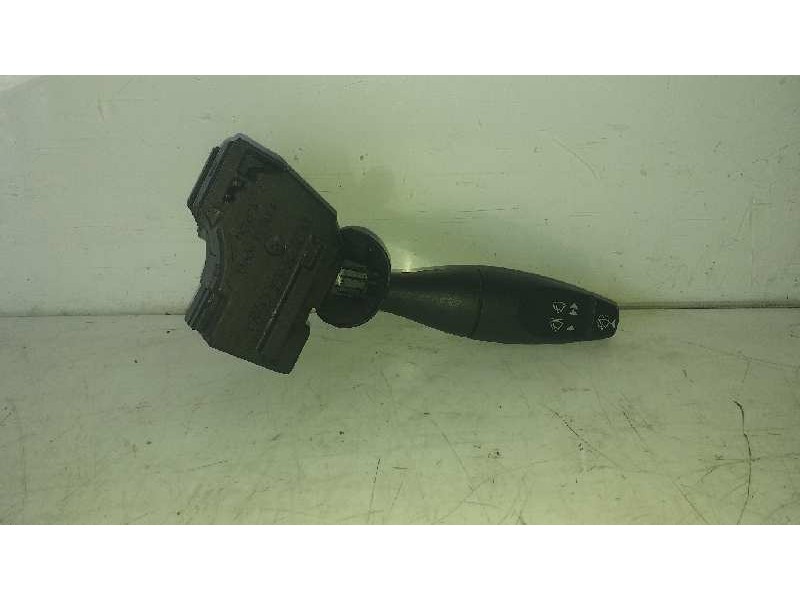 Recambio de mando limpia para ford fiesta (cbk) trend referencia OEM IAM 17A553AA  