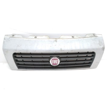 REJILLA DELANTERA 735533549 
