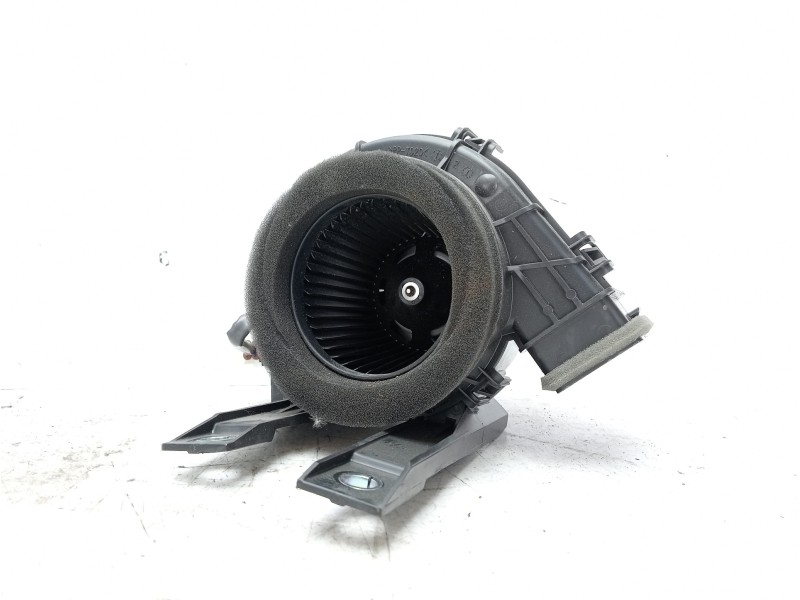 Recambio de motor calefaccion para toyota corolla (e21) hybrid active referencia OEM IAM G923047050  
