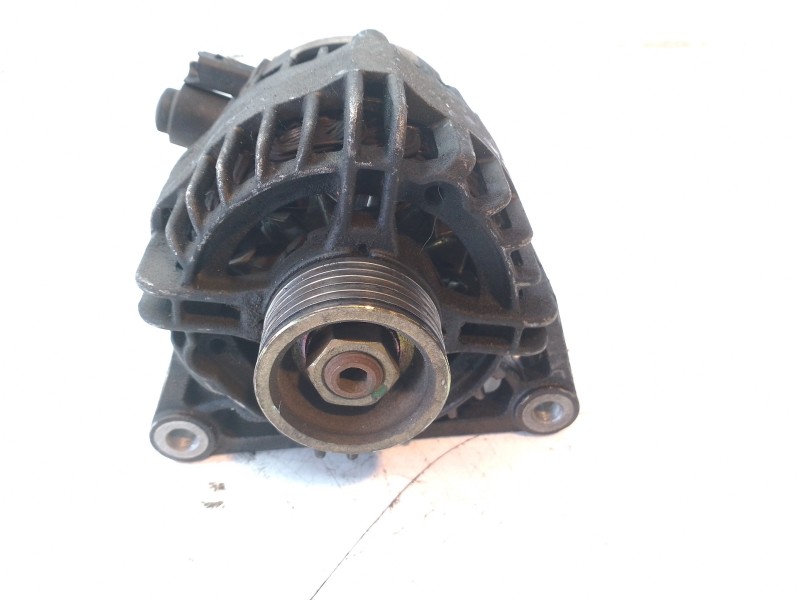 Recambio de alternador para peugeot 206 berlina 1.4 referencia OEM IAM 5705GE 9641398480 