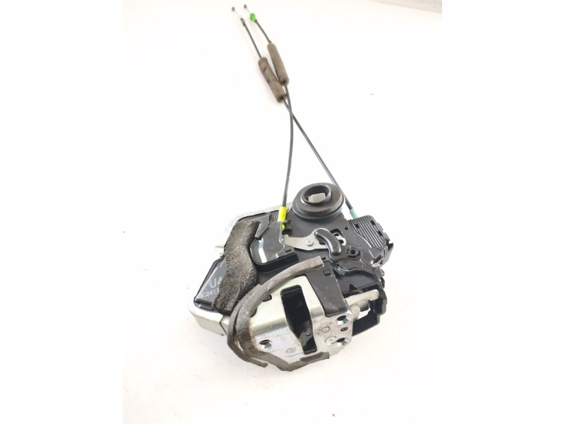 Recambio de cerradura puerta trasera izquierda para lexus is 300h referencia OEM IAM   