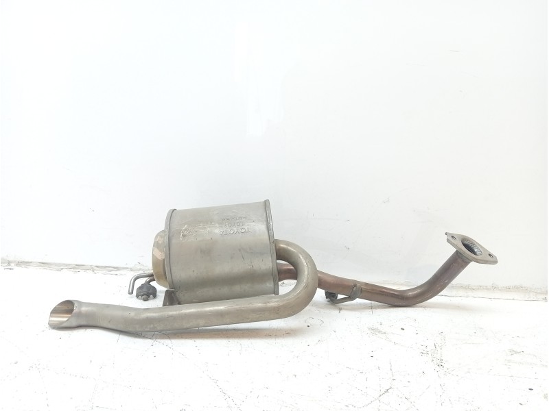 Recambio de tubo escape trasero para toyota yaris 1.5 16v cat referencia OEM IAM 17430K0050  