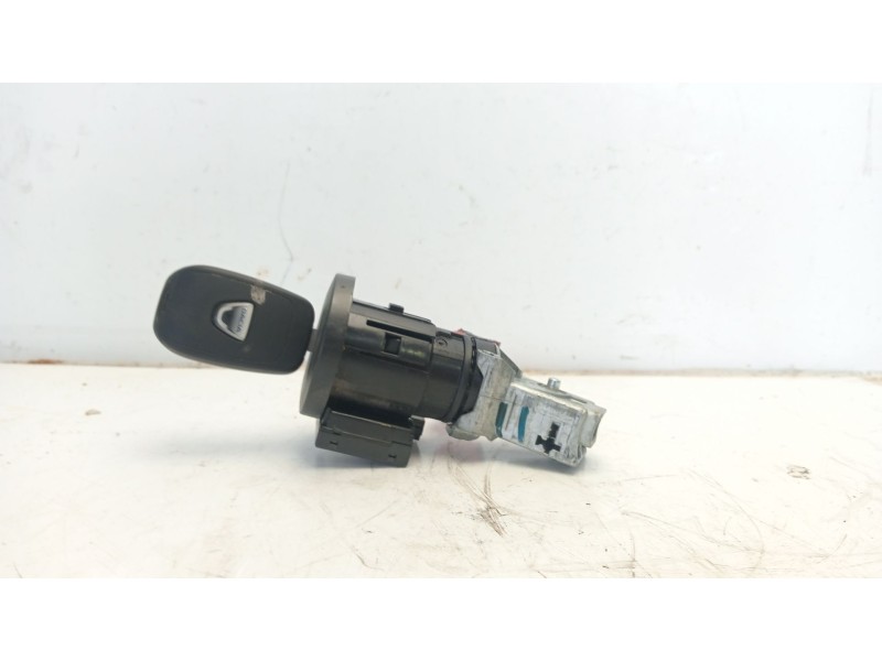 Recambio de conmutador de arranque para dacia duster ambiance 4x2 referencia OEM IAM 285910001R  