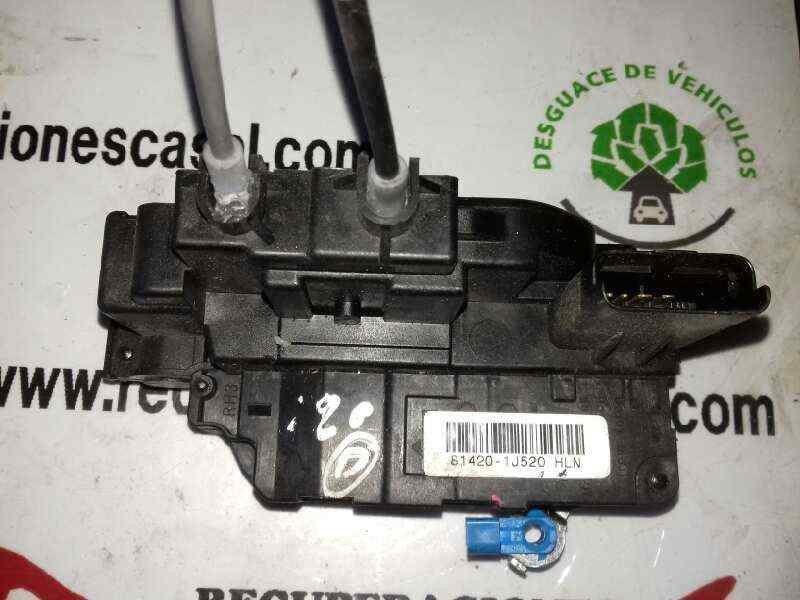 Recambio de cerradura puerta trasera derecha para hyundai i20 style referencia OEM IAM 814201J520  