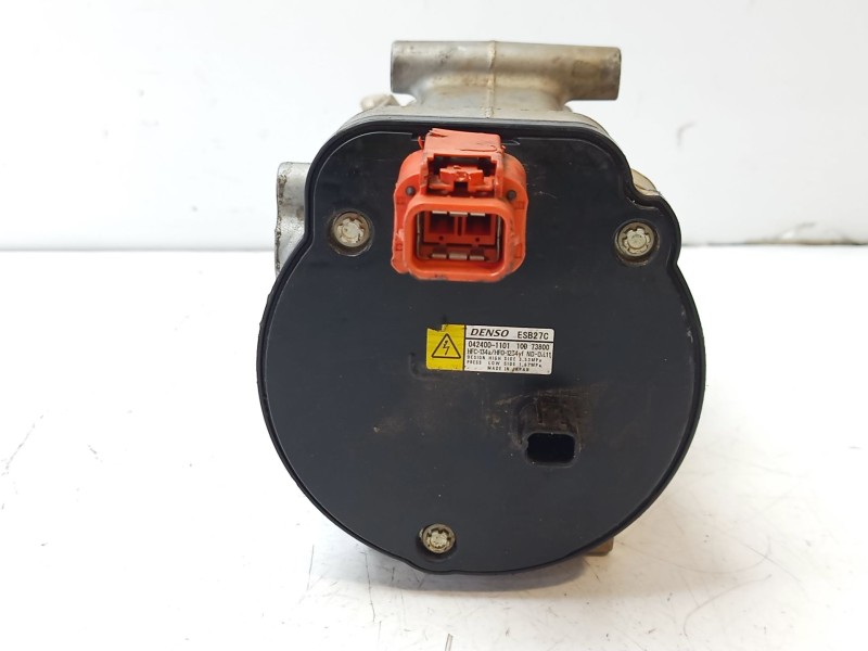 Recambio de compresor aire acondicionado para lexus ux (za10) referencia OEM IAM 8837033040 10D73800 0424001101