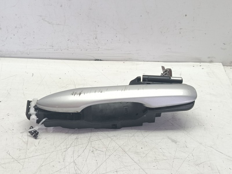 Recambio de maneta exterior trasera izquierda para toyota yaris referencia OEM IAM 6921102934  