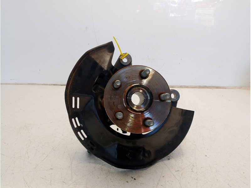 Recambio de mangueta delantera izquierda para toyota yaris referencia OEM IAM 4321202410  