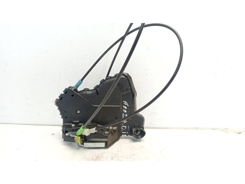 Recambio de cerradura puerta delantera izquierda para toyota verso active referencia OEM IAM 6904002152  