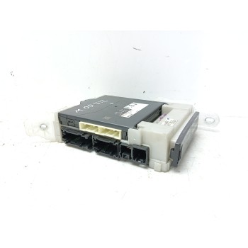CAJA RELES / FUSIBLES 82730F4010 89221F4120 