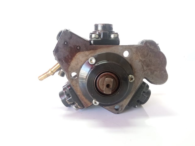Recambio de bomba inyeccion para opel corsa d ´´111 years´´ referencia OEM IAM 55206489 0445010157 