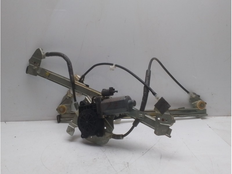 Recambio de elevalunas delantero izquierdo para bmw serie 3 berlina (e46) 320d referencia OEM IAM 51337020659  