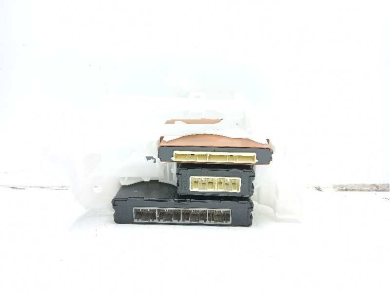 Recambio de modulo electronico para lexus ct (zwa10_) 200h (zwa10_) referencia OEM IAM 8968176410  