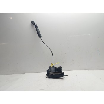 CERRADURA PUERTA TRASERA DERECHA 825020004R 