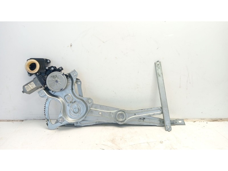 Recambio de elevalunas delantero izquierdo para toyota verso active referencia OEM IAM 698200F010  