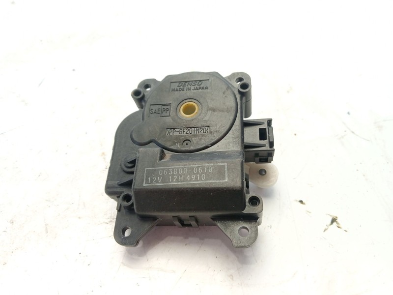 Recambio de motor apertura trampillas climatizador para lexus rx 400h referencia OEM IAM 0638000060  