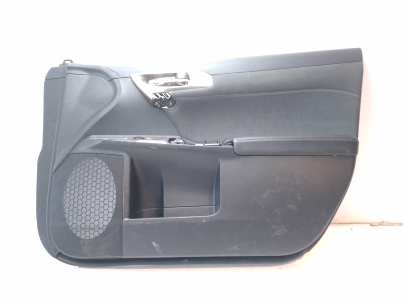 Recambio de guarnecido puerta delantera derecha para lexus ct (zwa10_) 200h (zwa10_) referencia OEM IAM 676107615026  