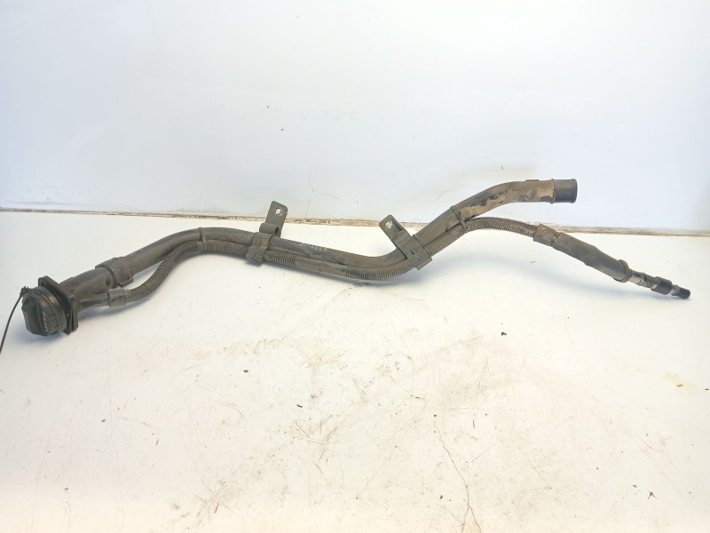 Recambio de tubo llenado deposito para hyundai santa fé ii furgoneta/suv (cm) crdi 4x4 referencia OEM IAM 310302B900  