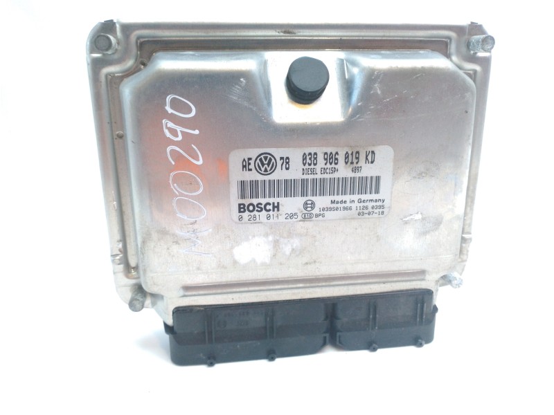 Recambio de centralita motor uce para volkswagen passat berlina (3b3) advance referencia OEM IAM 038906019KD  