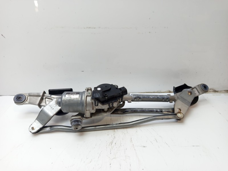 Recambio de motor limpia delantero para toyota corolla (e21) referencia OEM IAM 8511012C80  