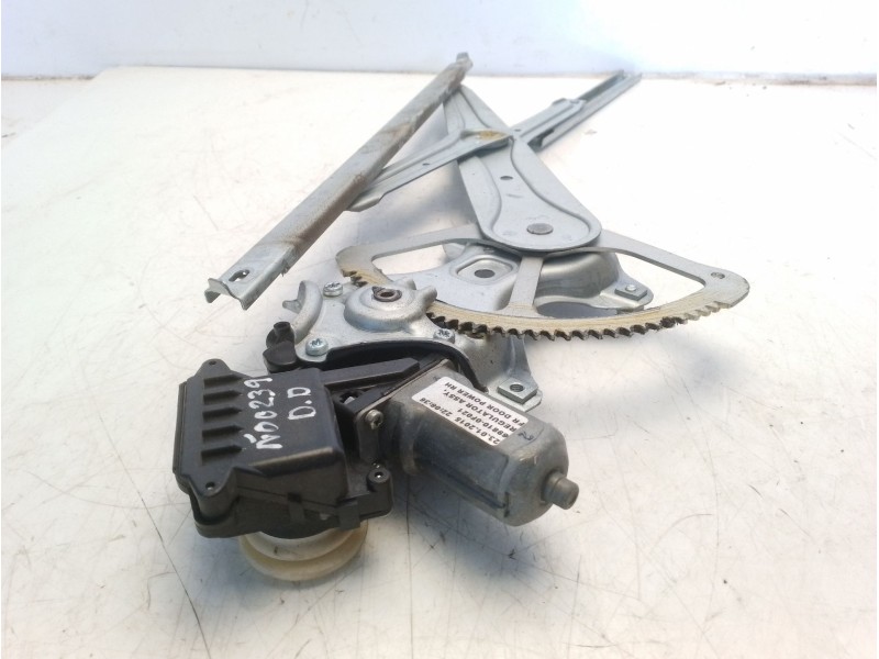 Recambio de motor elevalunas delantero derecho para toyota verso active referencia OEM IAM 698100F021  