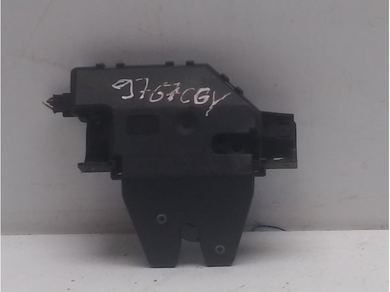 Recambio de cerradura maletero / porton para bmw serie 3 berlina (e46) 320d referencia OEM IAM 8196401  