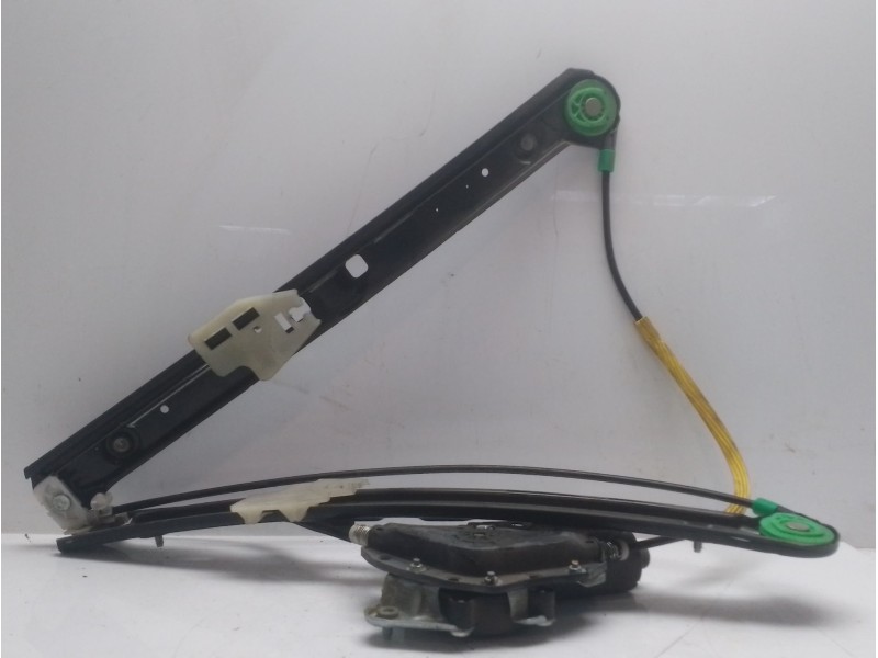 Recambio de elevalunas delantero derecho para bmw serie 3 berlina (e46) 320d referencia OEM IAM 51337020660  