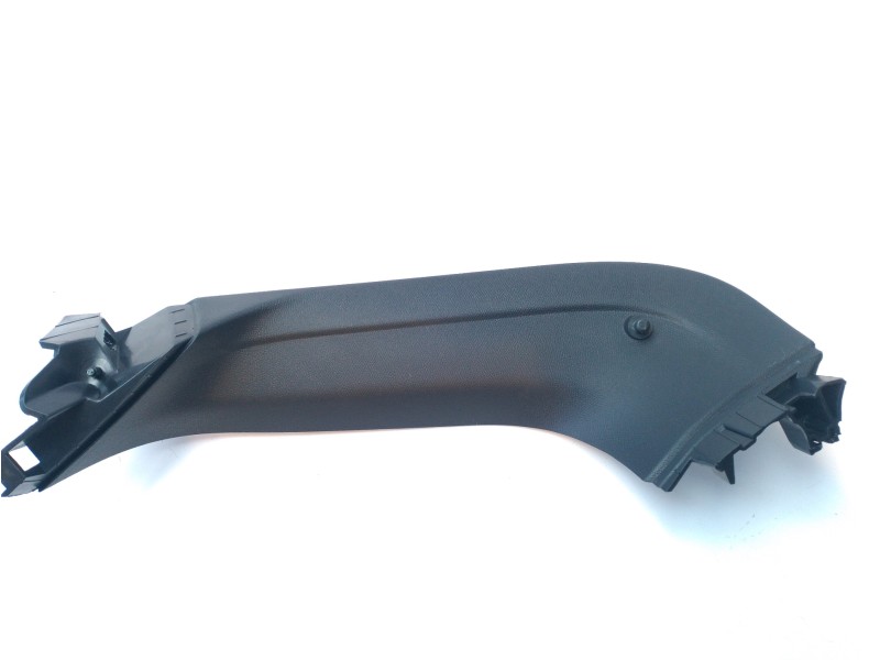Recambio de molduras traseras para cupra formentor tsi cupra referencia OEM IAM 5FF8677044PK  