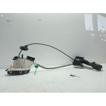 CERRADURA PUERTA DELANTERA DERECHA A2047201835 A2077600240 