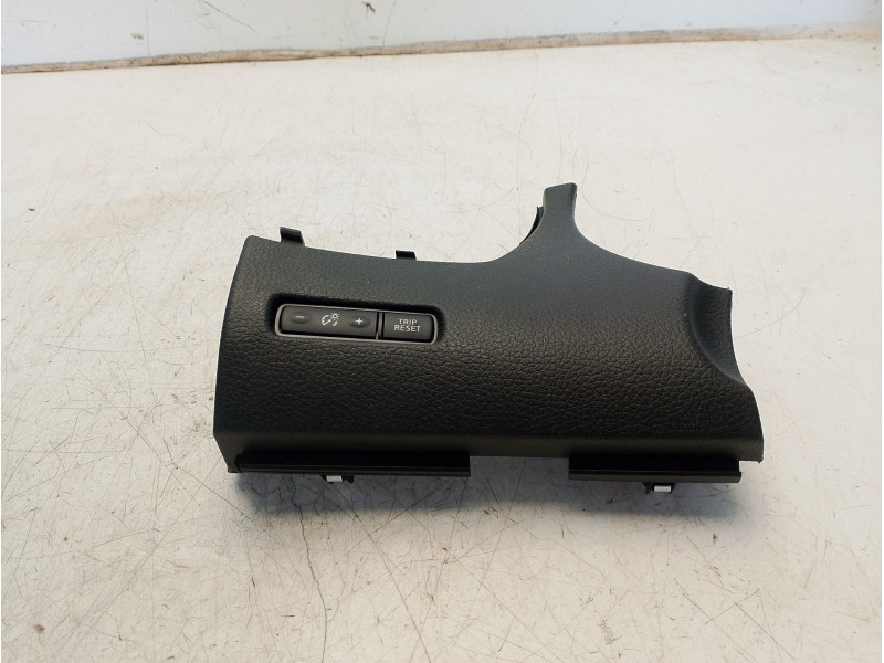 Recambio de moldura para nissan qashqai ii (j11, j11_) 1.3 dig-t referencia OEM IAM 684104EH1A  