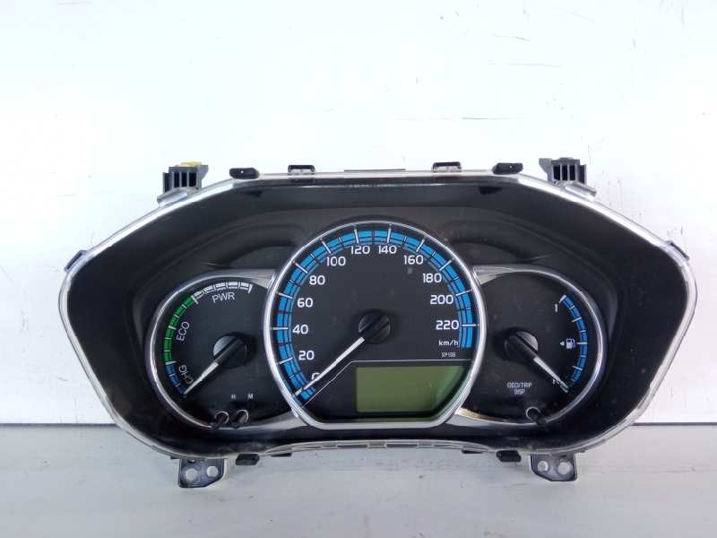 Recambio de cuadro instrumentos para toyota yaris hybrid active referencia OEM IAM 838000UL60  