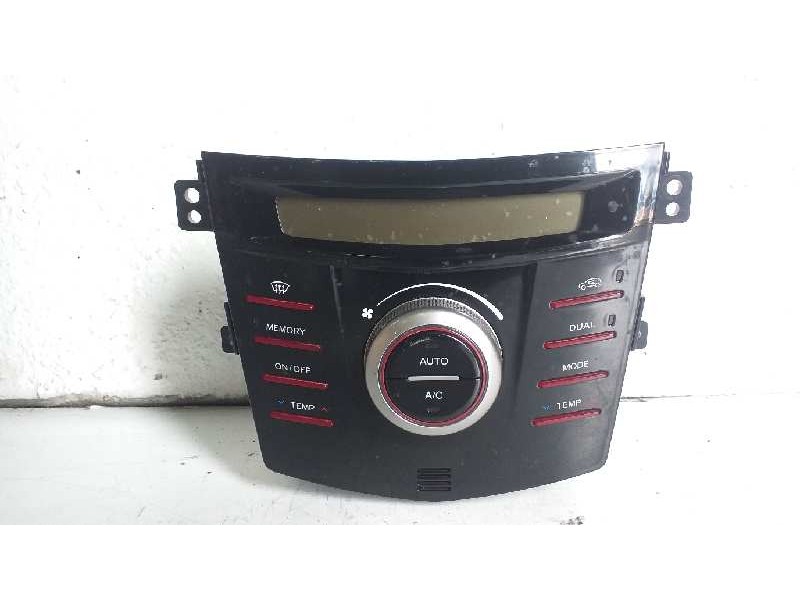 Recambio de mando calefaccion / aire acondicionado para ssangyong tivoli crystal 4x2 referencia OEM IAM 6872035000  