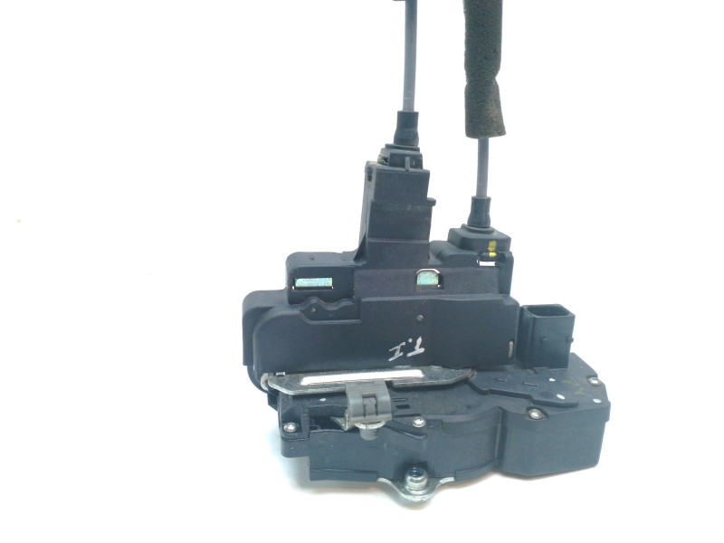 Recambio de cerradura puerta trasera izquierda para chevrolet captiva 2.0 vcdi lt referencia OEM IAM 94551342  