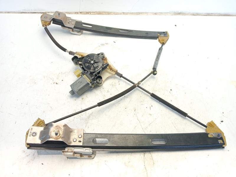 Recambio de elevalunas delantero derecho para volkswagen golf vii lim. (bq1) referencia OEM IAM 5G4837462H  