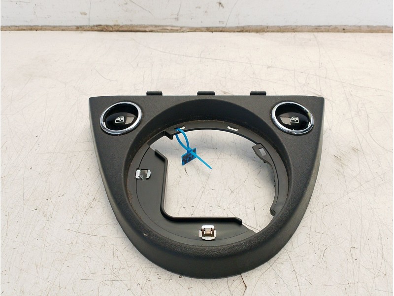 Recambio de molduras delanteras para fiat 500 (312_) 1.2 (312axa1a) referencia OEM IAM 735578857  