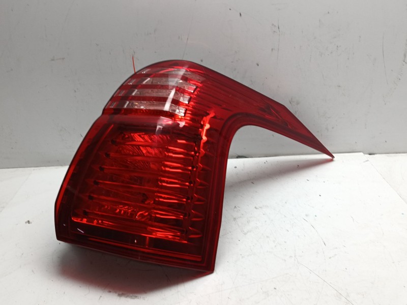 Recambio de piloto trasero derecho para peugeot 5008 (0u_, 0e_) 1.6 bluehdi 120 referencia OEM IAM 6351KH  