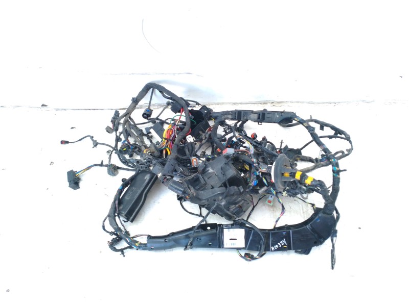 Recambio de suelo para land rover range rover velar velar referencia OEM IAM LR128717  
