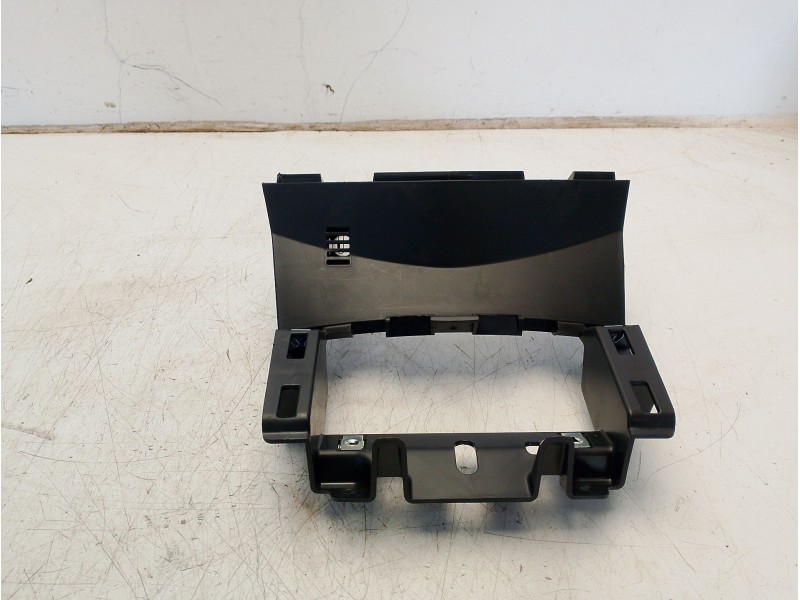 Recambio de moldura para nissan qashqai ii (j11, j11_) 1.3 dig-t referencia OEM IAM 681044EHOA  