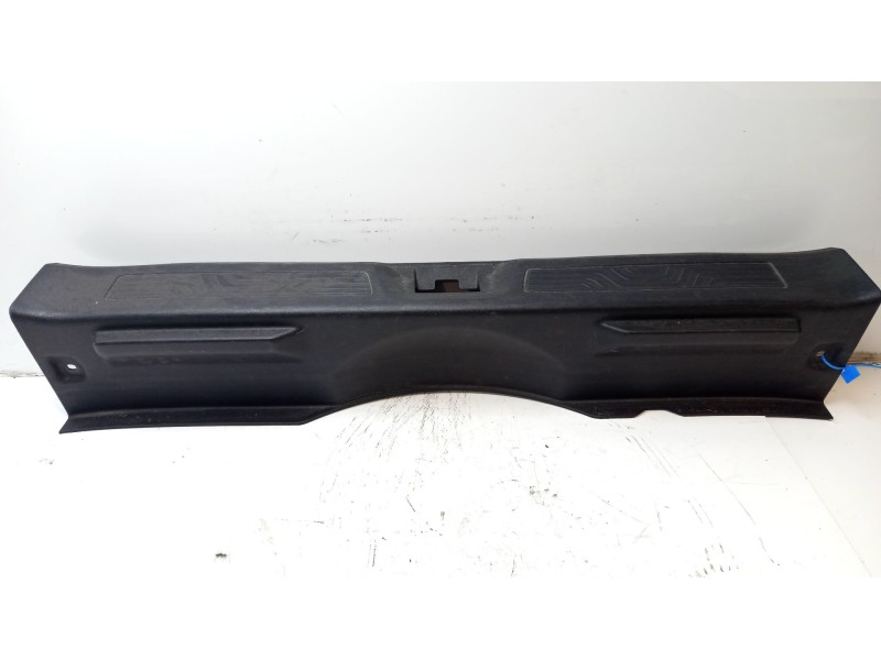 Recambio de guarnecido porton trasero para renault kadjar (ha_, hl_) 1.6 tce 165 referencia OEM IAM 749348823R  
