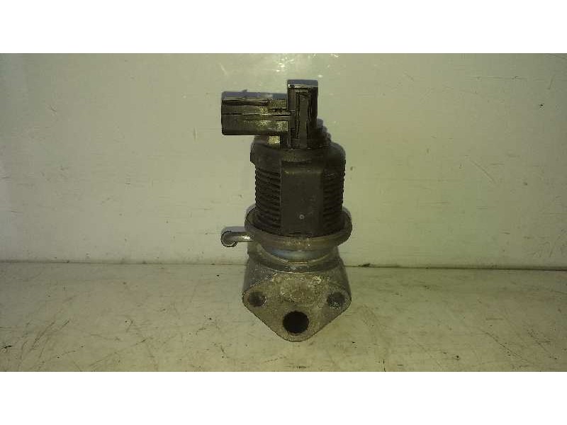 Recambio de valvula egr para volkswagen polo (9n1) highline referencia OEM IAM 53623001  