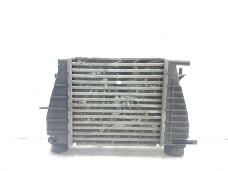 Recambio de intercooler para renault clio iii 1.5 dci diesel referencia OEM IAM 144618748R  