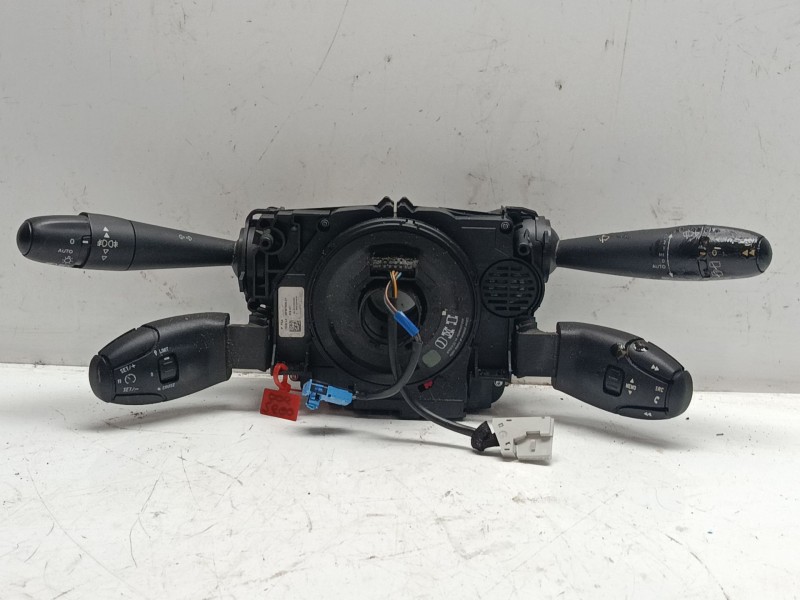 Recambio de mando multifuncion para peugeot 5008 (0u_, 0e_) 1.6 bluehdi 120 referencia OEM IAM 96773911ZD  