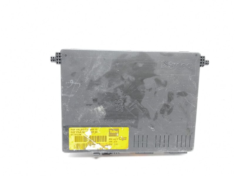 Recambio de caja reles / fusibles para citroën xsara berlina 1.6 16v chrono referencia OEM IAM 9646022780 73004512 