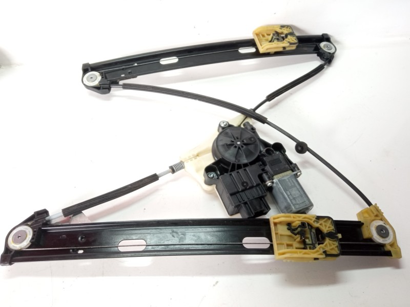 Recambio de elevalunas delantero derecho para seat ibiza (kj1) xcellence referencia OEM IAM 6F0837462C 0130822064 6FQ887462
