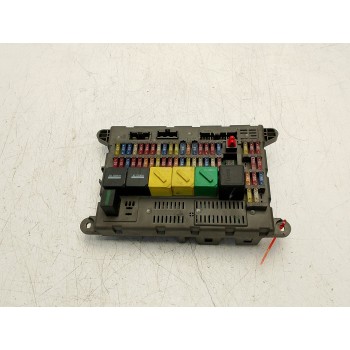 CAJA RELES / FUSIBLES YQE103040 