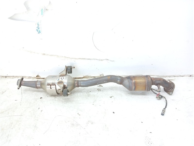 Recambio de catalizador para toyota c-hr referencia OEM IAM 174100TJ10  