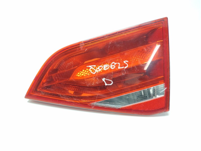 Recambio de piloto trasero derecho interior para audi a4 ber. (b8) básico referencia OEM IAM 8K5945094D  
