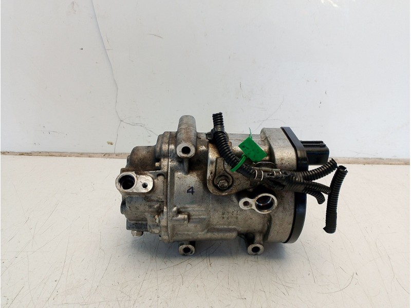 Recambio de compresor aire acondicionado para toyota c-hr referencia OEM IAM 8837047092  